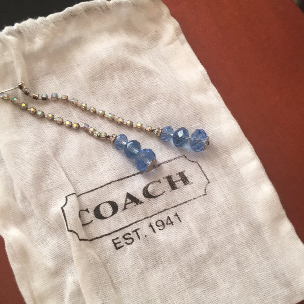 BCBG Swarovski SPARKLING CRYSTAL EARRINGS